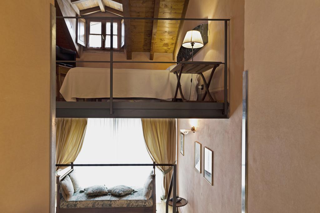 Hotel Locanda Dei Mai Intees Azzate Exterior photo