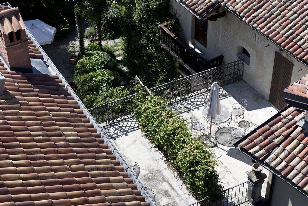 Hotel Locanda Dei Mai Intees Azzate Exterior photo