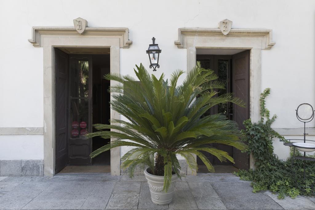 Hotel Locanda Dei Mai Intees Azzate Exterior photo