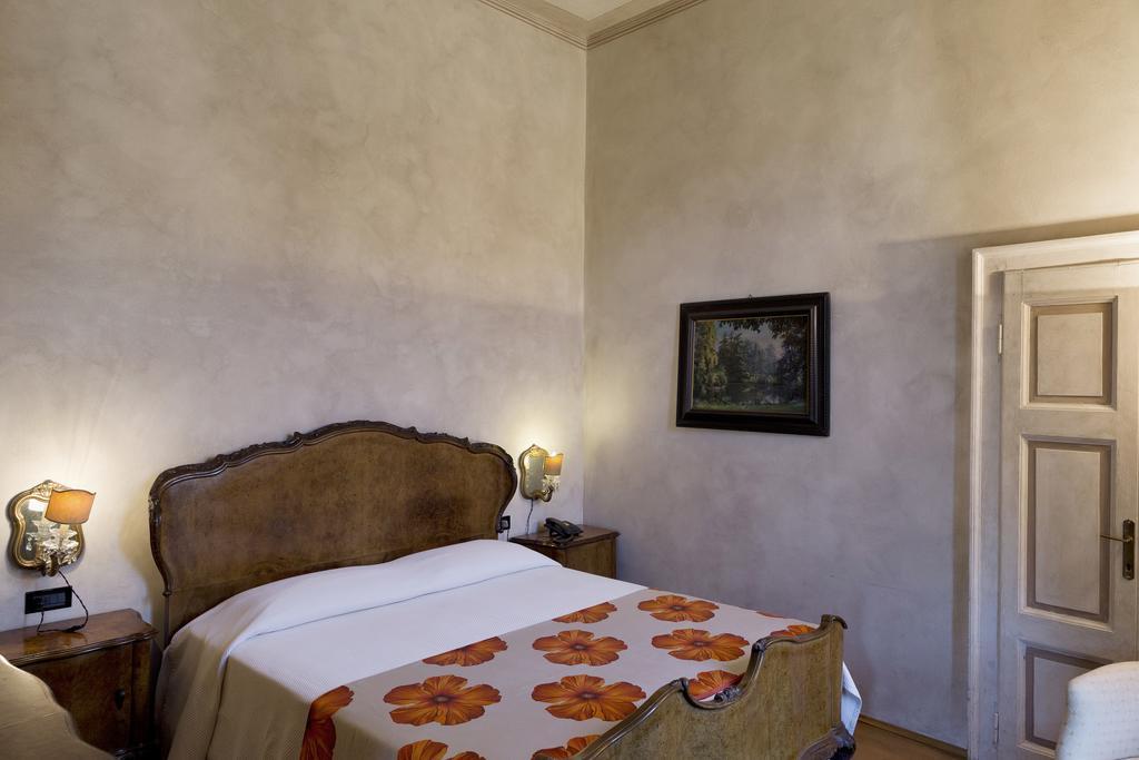 Hotel Locanda Dei Mai Intees Azzate Exterior photo