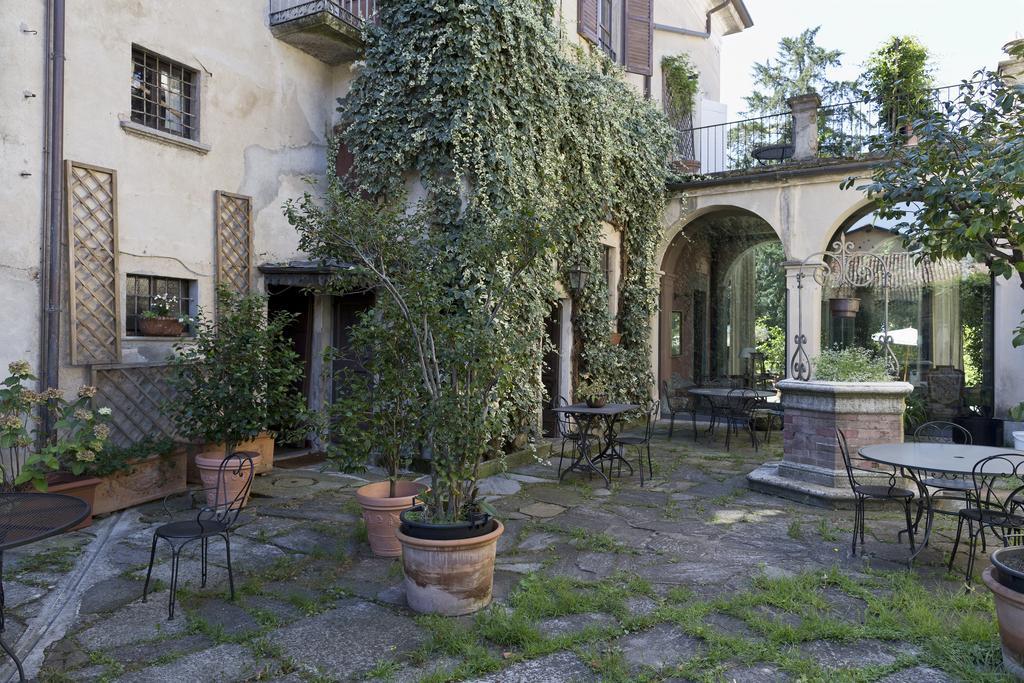 Hotel Locanda Dei Mai Intees Azzate Exterior photo